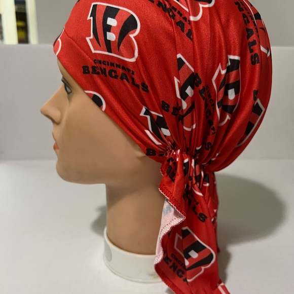 New Bandana Style Cincinnati Bengals - Picture 2 of 6
